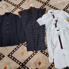 安田学園中学校（旧制服のため在校生のみ着用可）