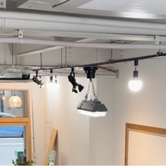 デザイン照明シルバーブラックの画像