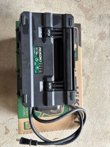 ハイコーキ　マルチポート充電器