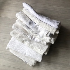 中古フェイスタオル8枚＋新品2枚の10枚セットの画像