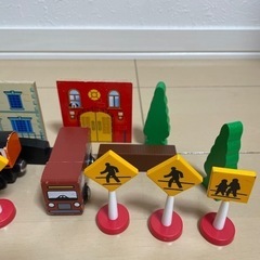 おもちゃ 木のおもちゃ　電車の画像