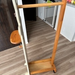 うさぎの服かけの画像