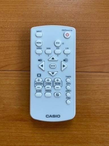 CASIOの超単焦点プロジェクター XJ-UT352W
