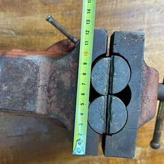 バイス 万力 卓上 工具 の画像