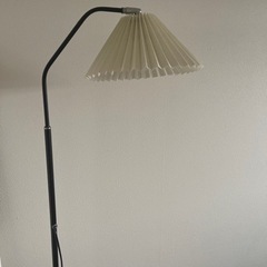 スタンドライト　フロアランプ