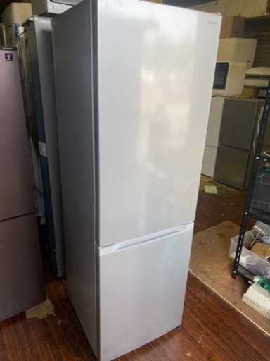 北九州市内配送無料　保証付き　2022年式　アイリスオーヤマ 冷蔵庫 231L BIG冷凍室70L 幅54.5cm シルバー IRSN