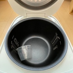 一升炊き炊飯器　タイガー　JBH-G2 白の画像