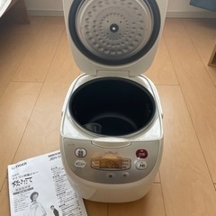 一升炊き炊飯器　タイガー　JBH-G2 白の画像