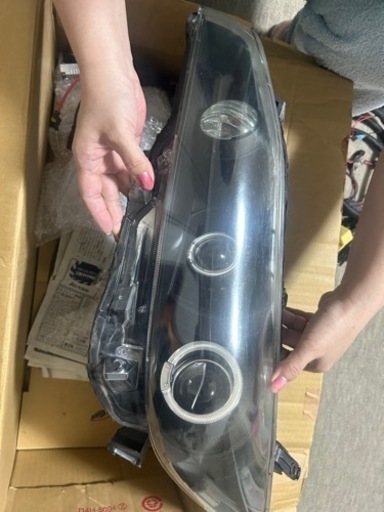 トヨタウィッシュ社外ヘッドライト