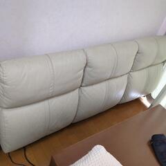 本革ソファー　アイボリー　ベージュ　3人掛け　ニトリ　NITORIの画像
