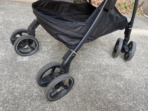 ベビーカー　ラクーナクッションフリー　AB型　アップリカ