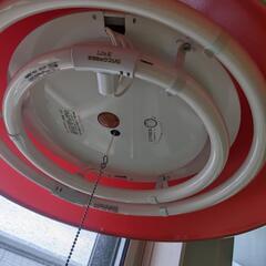 照明器具　オレンジ色の画像