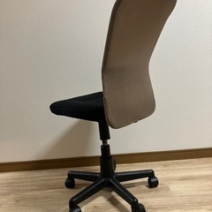 3/14まで　デスクチェア　ベージュの画像