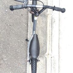 キックバイク キッカーアバンス KICKER AVANS シルバー ストライダー（3/1受渡し完了）の画像