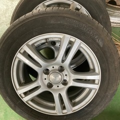 車のパーツ タイヤ、ホイール
