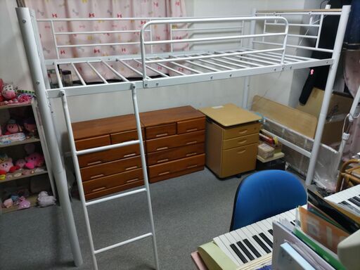 【手渡し】ロフトベッド ロータイプ　近接市内(江戸川区、市川市、松戸市、船橋市、浦安市、鎌ヶ谷市、千葉市)なら持っていきます。