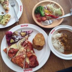 ピザ食べ放題に行きましょうか？🍕🍕