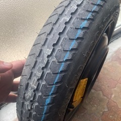 軽自動車のスペアタイヤの画像