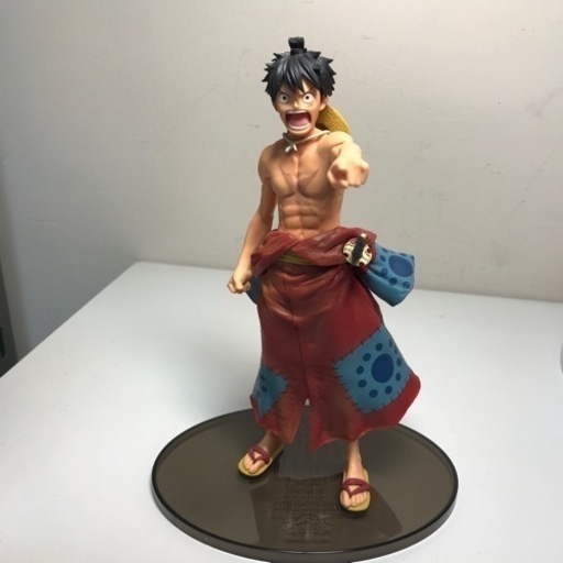 K2402-937 ワンピース モンキー・D・ルフィ ーBANPRESTO WORLD FIGURE COLOSSEUM 中古