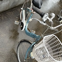 自転車 電動アシスト自転車の画像