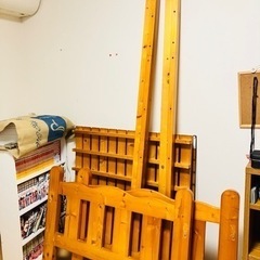 【受付終了】組み立て式木製ベッドシングルの画像