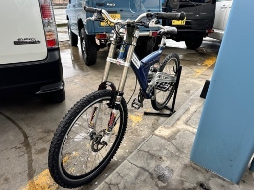 ダウンヒルMTB マウンテンバイク