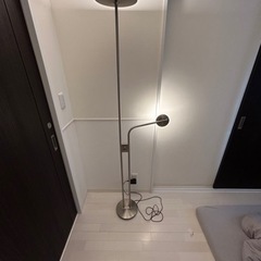 IKEA イスヤクト間接照明 (kouki ) 信濃荒井のその他の中古あげます