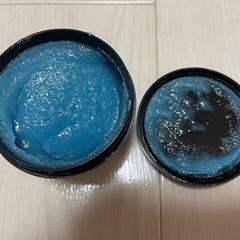 ボディースクラブ　LUSH 新品未使用の画像