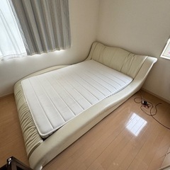 ダブルベット　フランスベッド　フレームとマットレス