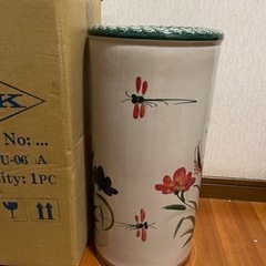 陶器製傘立ての画像