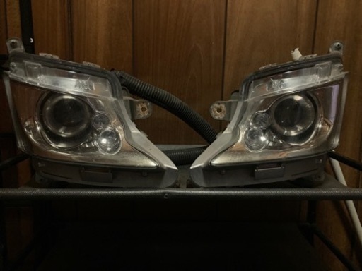 LS600h 中期 オプション フォグランプ