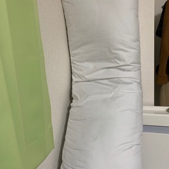 抱き枕の画像