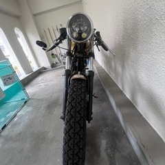 ヤマハSR400初期型カフェレーサーの画像
