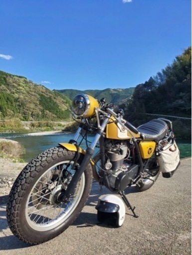 ヤマハSR400初期型カフェレーサー