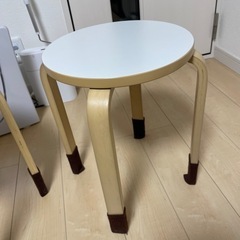 【3/10まで】ニトリの丸椅子の画像