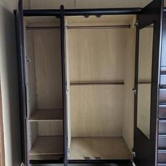 レトロな婚礼タンスの画像