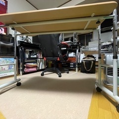 決まりました！  ベッドテーブル サイドテーブルの画像