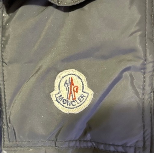 断捨離中　引き取りに来て頂ける方、必見！値下げ交渉も可　国内正規品　モンクレールダウンジャケット