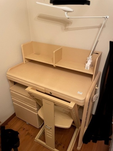 Okamura Pierna　コンパクト ナチュラルビーチ/学習机/椅子/3段ワゴン/デスクライト