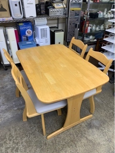 アース万代店　ニトリ家具 ダイニングセット回転椅子付き