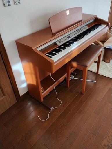 ♪お話し中♪電子ピアノ、椅子付き。取りに来れる方限定
