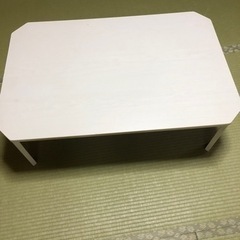折りたたみテーブル