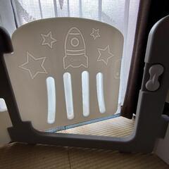 ベビーサークルの画像