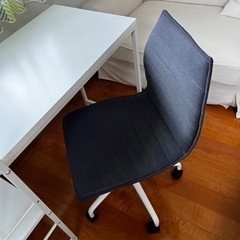 決まりました☆コンパクトデスクチェアセット☆の画像
