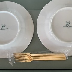 V IENNA HOUSE ケーキ皿　デザート皿　大皿と小皿セットの画像
