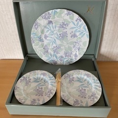 V IENNA HOUSE ケーキ皿　デザート皿　大皿と小皿セット