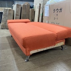 片肘　オシャレなオレンジ色の布製ソファーベッド　脚付き　訳ありの画像