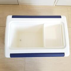 【新品未使用】テーブル・チェア付きクーラーボックス 30Lの画像
