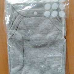 コンビの長袖下着70　新品未使用の画像