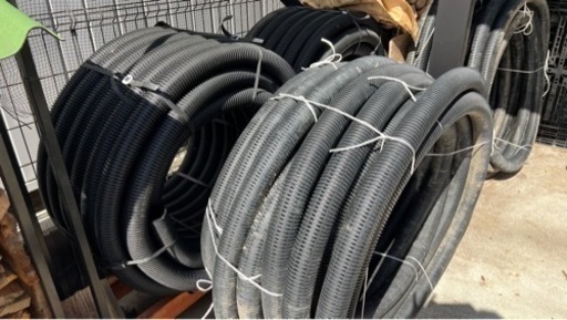 車のパーツ タイヤ、ホイール